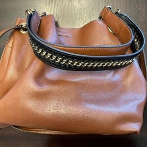 Like New Calvin Klein Crossbody Bucket Bag